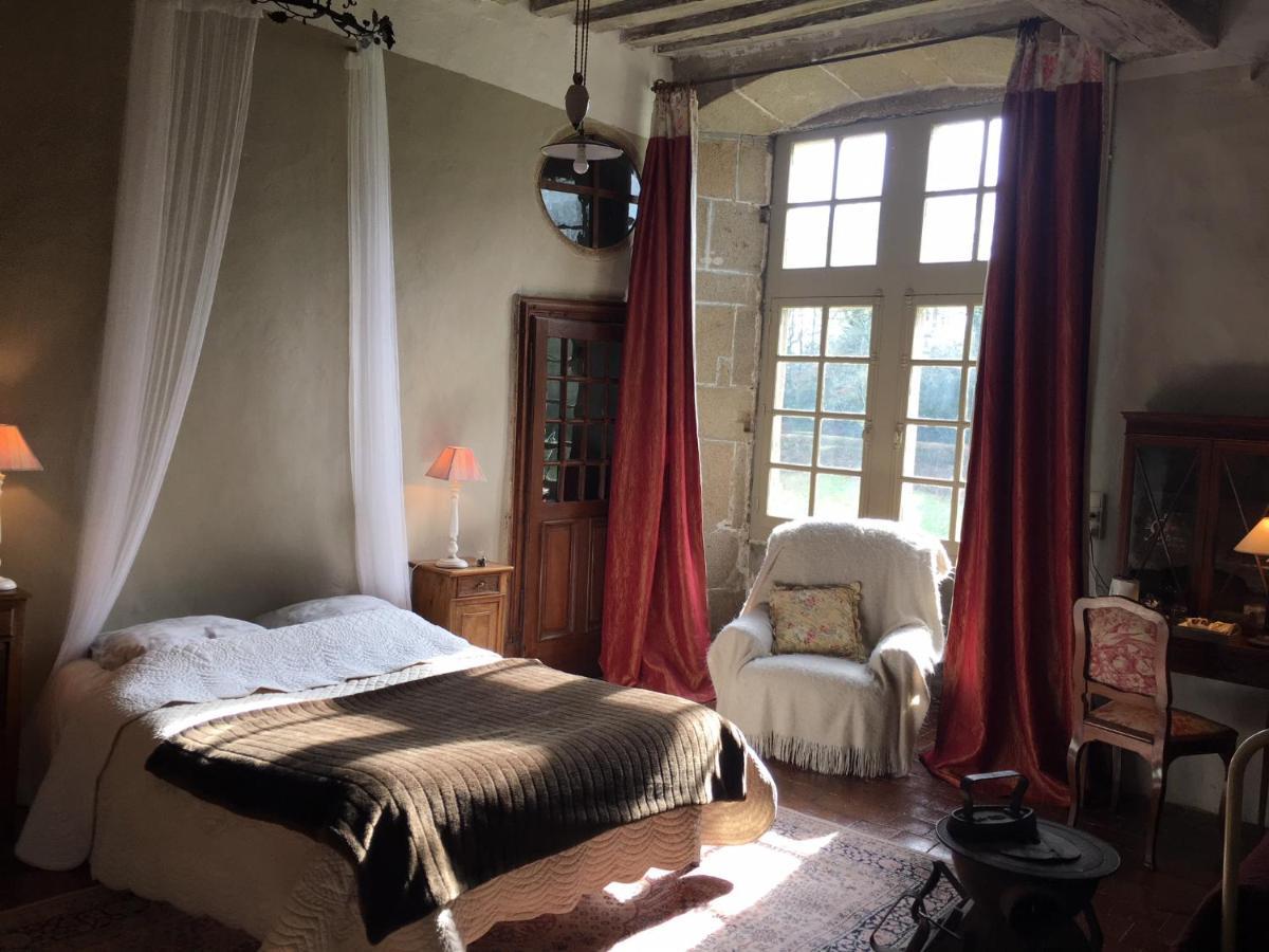 Chateau De Bourgon Montourtier Eksteriør bilde